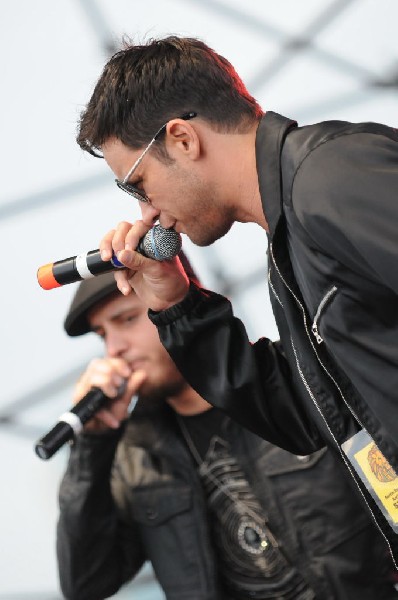 Roots Revealers at the Austin Reggae Festival, 04/17/10, Auditorium Shores,