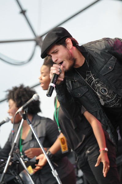 Roots Revealers at the Austin Reggae Festival, 04/17/10, Auditorium Shores,