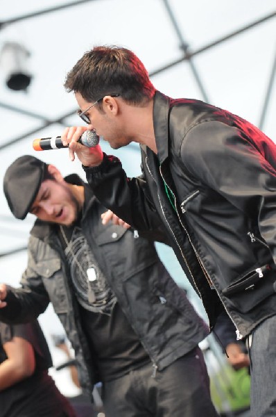 Roots Revealers at the Austin Reggae Festival, 04/17/10, Auditorium Shores,