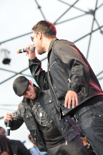 Roots Revealers at the Austin Reggae Festival, 04/17/10, Auditorium Shores,