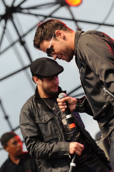 Roots Revealers at the Austin Reggae Festival, 04/17/10, Auditorium Shores,