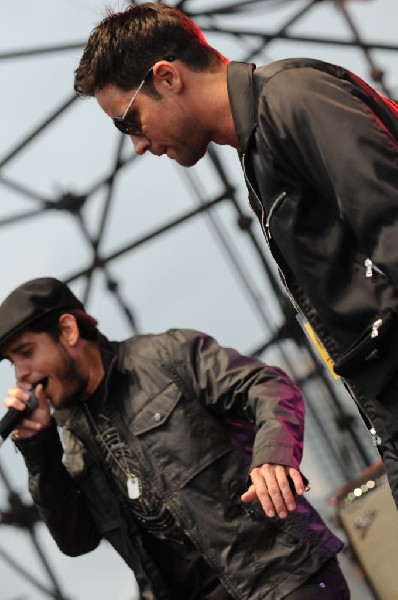 Roots Revealers at the Austin Reggae Festival, 04/17/10, Auditorium Shores,