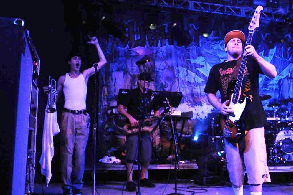 Slightly Stoopid at Stubb's BarBQ, Austin Texas 04/20/10