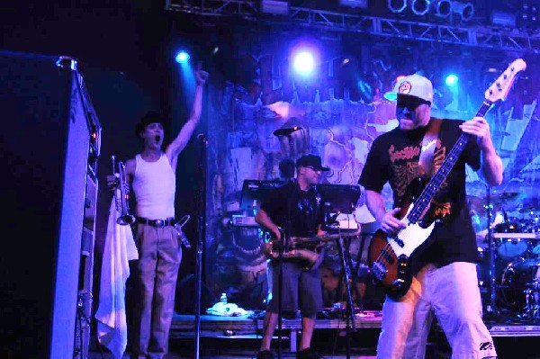 Slightly Stoopid at Stubb's BarBQ, Austin Texas 04/20/10