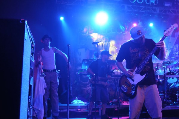 Slightly Stoopid at Stubb's BarBQ, Austin Texas 04/20/10