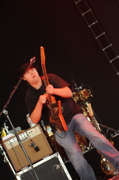 Salvador Santana Band at the Verizon Wireless Amphitheater