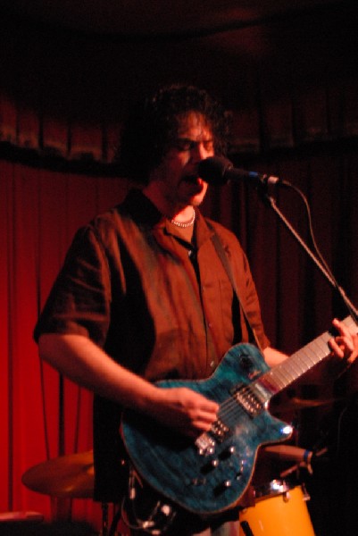 Saul Zonana at the Cactus Cafe, Austin, Tx