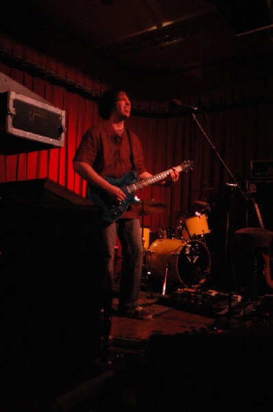 Saul Zonana at the Cactus Cafe in Austin, Tx
