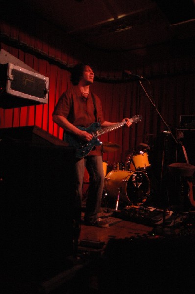 Saul Zonana at the Cactus Cafe in Austin, Tx