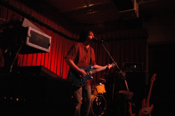 Saul Zonana at the Cactus Cafe in Austin, Tx