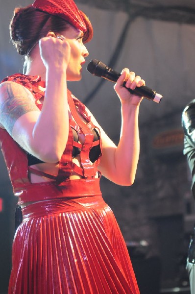 Scissor Sisters at Stubb's BarBQ, Austin, Texas April 3, 2011 - photo by je