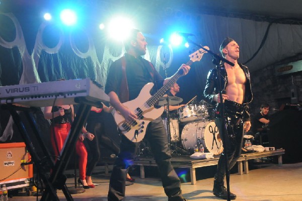 Scissor Sisters at Stubb's BarBQ, Austin, Texas April 3, 2011 - photo by je