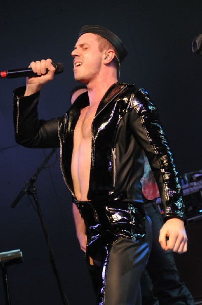 Scissor Sisters at Stubb's BarBQ, Austin, Texas April 3, 2011 - photo by je