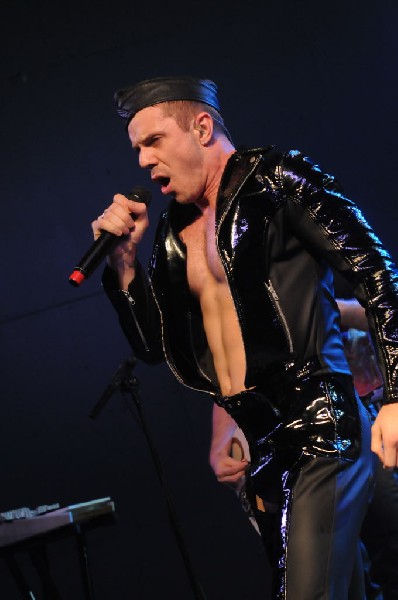 Scissor Sisters at Stubb's BarBQ, Austin, Texas April 3, 2011 - photo by je