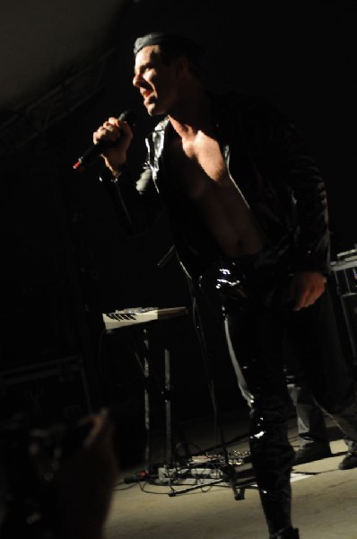 Scissor Sisters at Stubb's BarBQ, Austin, Texas April 3, 2011 - photo by je