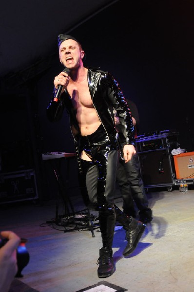 Scissor Sisters at Stubb's BarBQ, Austin, Texas April 3, 2011 - photo by je