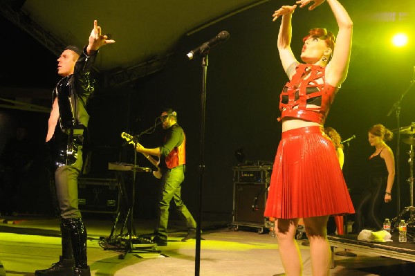 Scissor Sisters at Stubb's BarBQ, Austin, Texas April 3, 2011 - photo by je