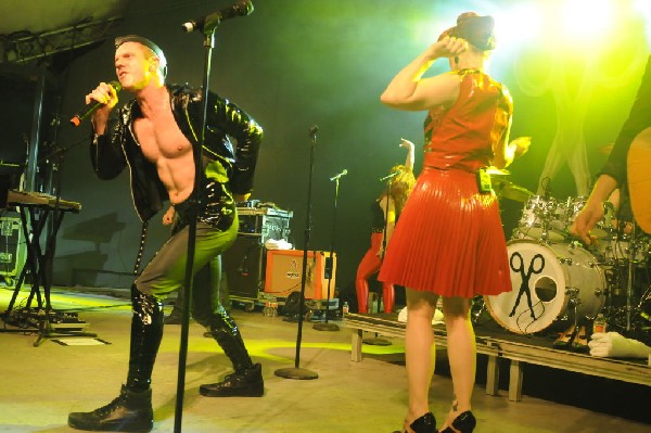 Scissor Sisters at Stubb's BarBQ, Austin, Texas April 3, 2011 - photo by je