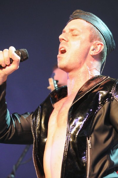 Scissor Sisters at Stubb's BarBQ, Austin, Texas April 3, 2011 - photo by je