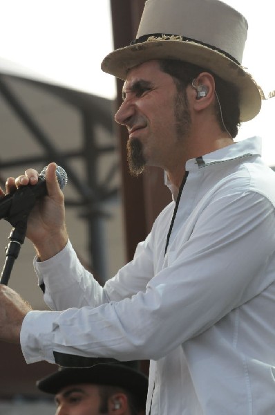 Serj Tankian at Ozzfest 2008, Pizza Hut Park, Frisco, Texas