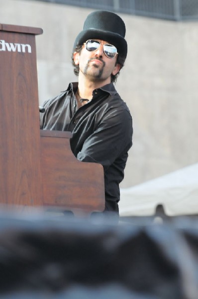 Serj Tankian at Ozzfest 2008, Pizza Hut Park, Frisco, Texas