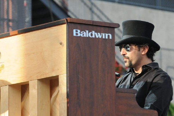 Serj Tankian at Ozzfest 2008, Pizza Hut Park, Frisco, Texas