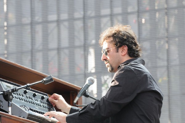 Serj Tankian at Ozzfest 2008, Pizza Hut Park, Frisco, Texas