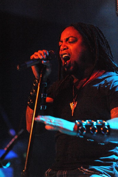 Sevendust acoustic set at Emo's in Austin, Texas 04/06/2014 - photo by Jeff