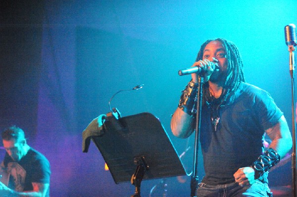 Sevendust acoustic set at Emo's in Austin, Texas 04/06/2014 - photo by Jeff