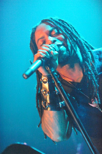 Sevendust acoustic set at Emo's in Austin, Texas 04/06/2014 - photo by Jeff