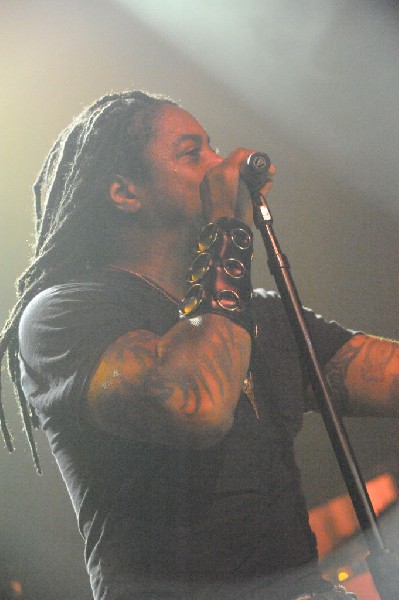 Sevendust acoustic set at Emo's in Austin, Texas 04/06/2014 - photo by Jeff