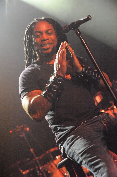 Sevendust acoustic set at Emo's in Austin, Texas 04/06/2014 - photo by Jeff