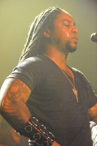 Sevendust acoustic set at Emo's in Austin, Texas 04/06/2014 - photo by Jeff