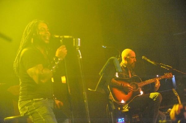 Sevendust acoustic set at Emo's in Austin, Texas 04/06/2014 - photo by Jeff