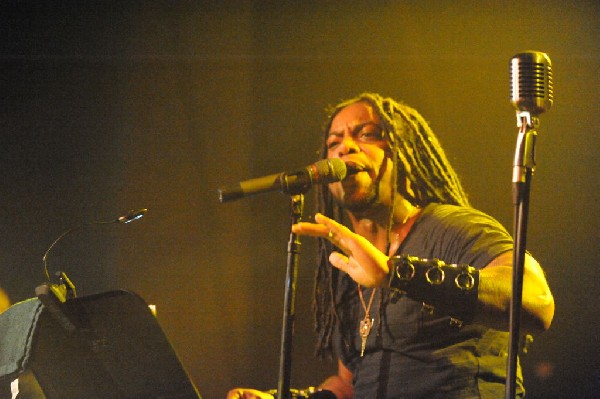 Sevendust acoustic set at Emo's in Austin, Texas 04/06/2014 - photo by Jeff