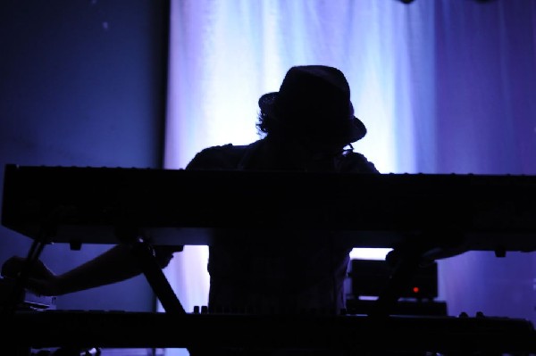 Silversun Pickups at Stubb's BarbQ, Austin, Texas 07/19/10