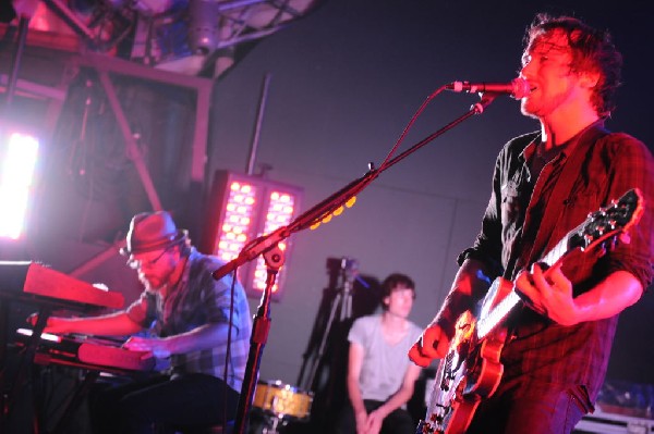 Silversun Pickups at Stubb's BarbQ, Austin, Texas 07/19/10