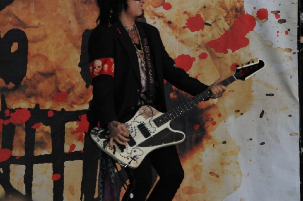 Sixx:A.M. at the Verizon Wireless Amphitheater, Selma, Texas