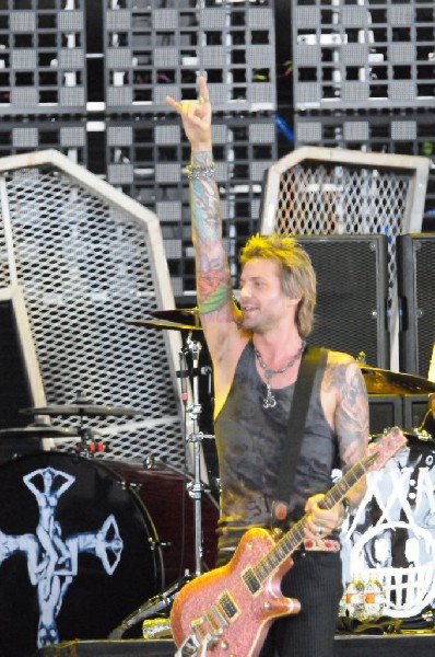 Sixx:A.M. at the Verizon Wireless Amphitheater, Selma, Texas