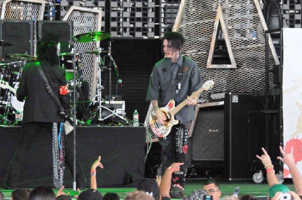 Sixx:A.M. at the Verizon Wireless Amphitheater, Selma, Texas