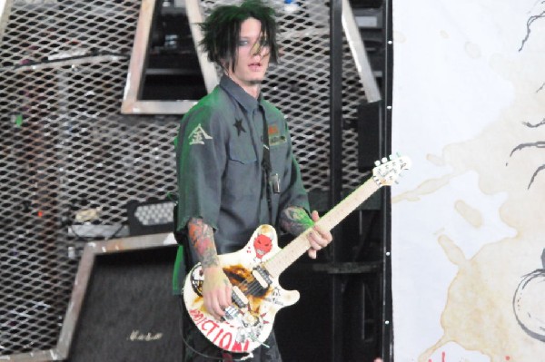 Sixx:A.M. at the Verizon Wireless Amphitheater, Selma, Texas