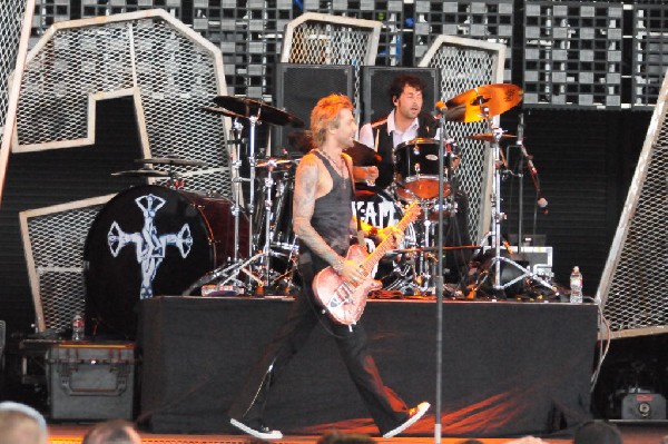 Sixx:A.M. at the Verizon Wireless Amphitheater, Selma, Texas