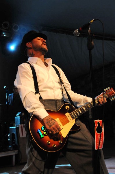 Social Distortion at Stubb's BarBQ, Austin Texas, 11/18/10