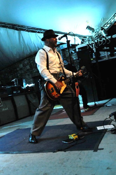 Social Distortion at Stubb's BarBQ, Austin Texas, 11/18/10
