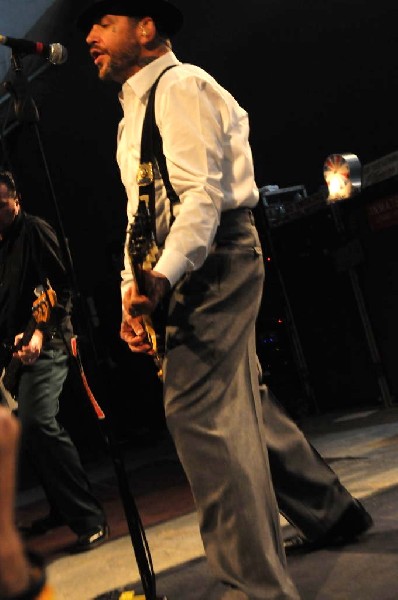 Social Distortion at Stubb's BarBQ, Austin Texas, 11/18/10