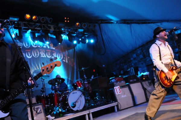 Social Distortion at Stubb's BarBQ, Austin Texas, 11/18/10