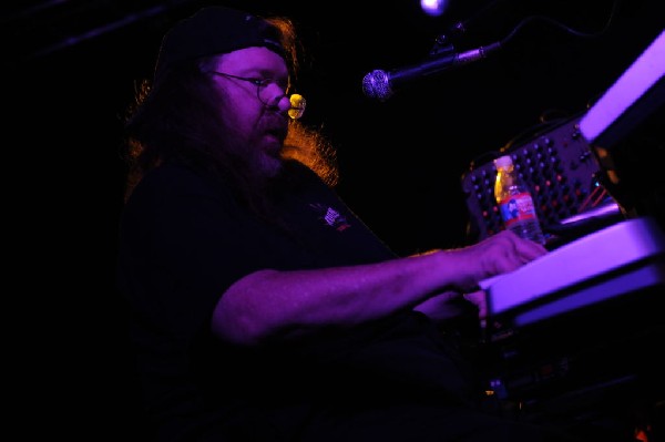 Johnny King and the Solrockers at La Zona Rosa, Austin, Texas, 05/05/10