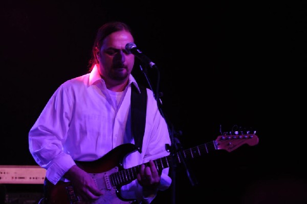 Johnny King and the Solrockers at La Zona Rosa, Austin, Texas, 05/05/10