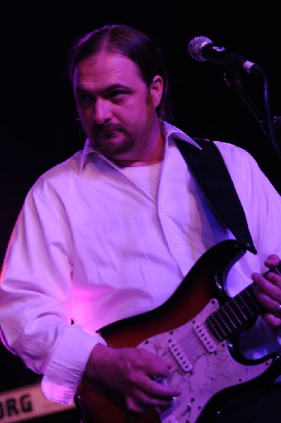 Johnny King and the Solrockers at La Zona Rosa, Austin, Texas, 05/05/10