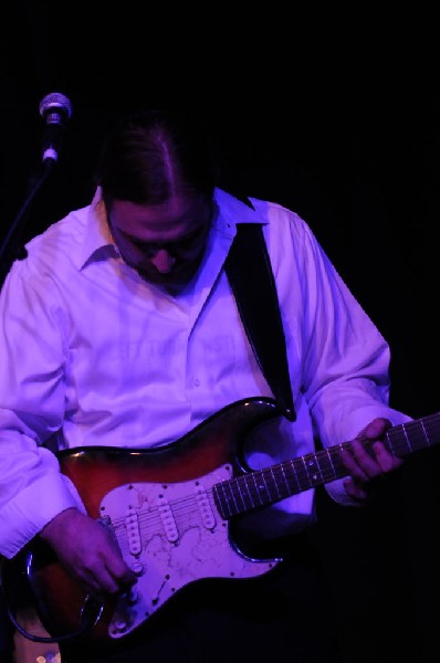 Johnny King and the Solrockers at La Zona Rosa, Austin, Texas, 05/05/10